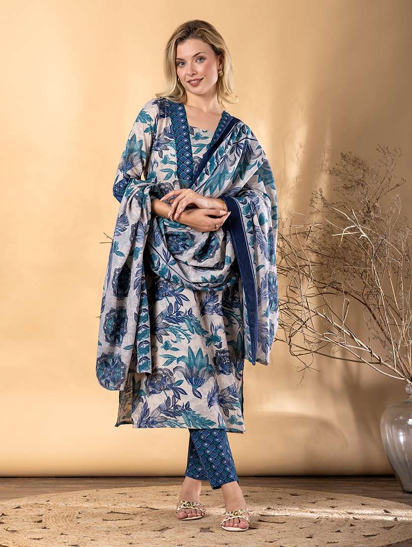 women floral printed three quarter sleeve kurta pant with dupatta set