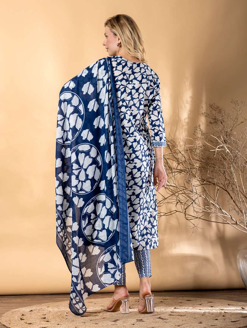 women printed three quarter sleeve kurta pant with dupatta set - 22072874 -  Standard Image - 3