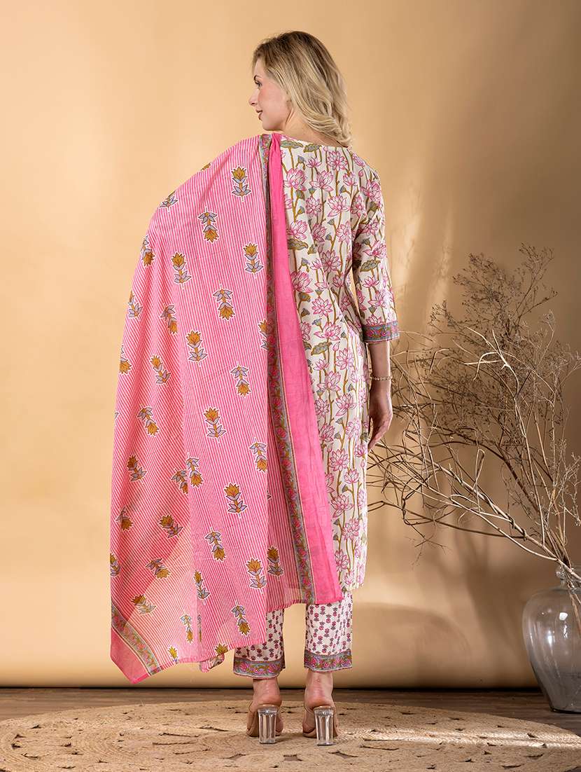 women floral three quarter sleeve kurta pant with dupatta set - 22072887 -  Standard Image - 3