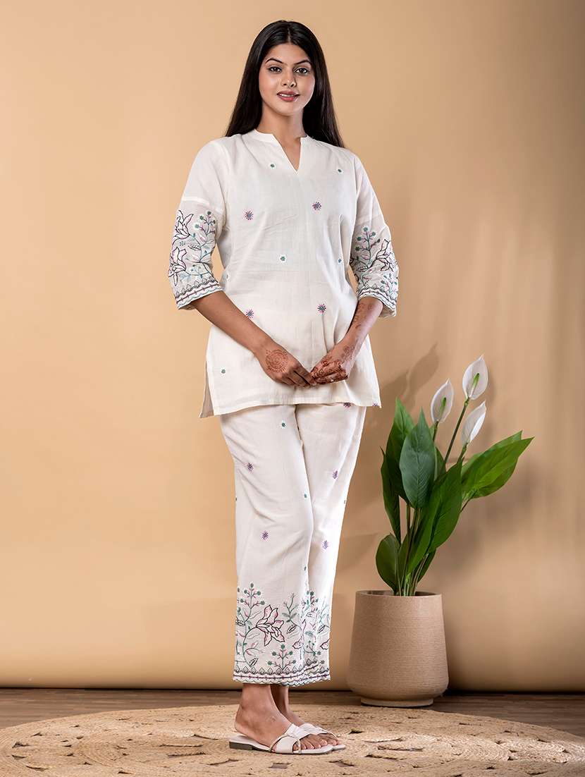women three quarter sleeve ethnic co-ord set