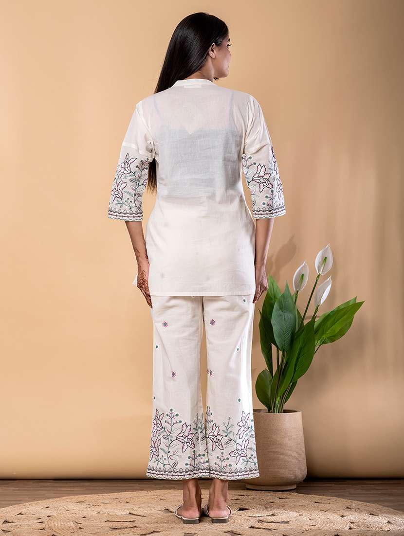 women three quarter sleeve ethnic co-ord set - 22072943 - Standard Image - 3