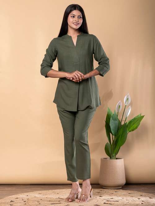 women solid three quarter sleeve ethnic co-ord set - 22072947 -  Standard Image - 0