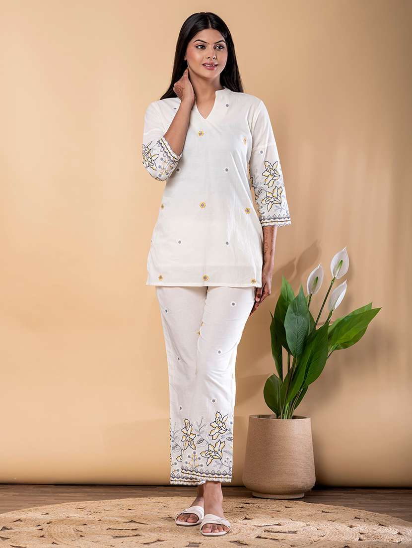 women three quarter sleeve ethnic co-ord set
