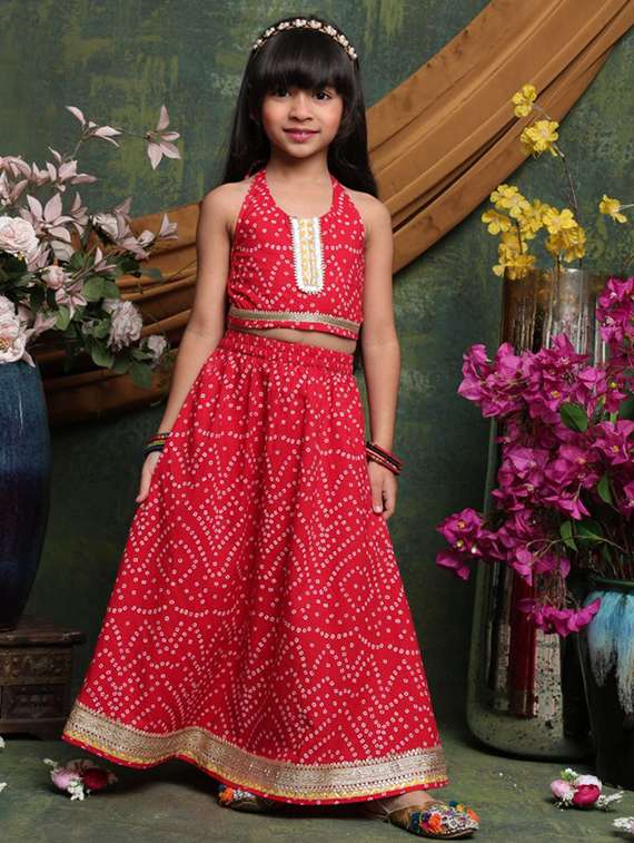 girls bandhnai print sleveeless lehenga choli set - 22072995 - Standard Image - 3