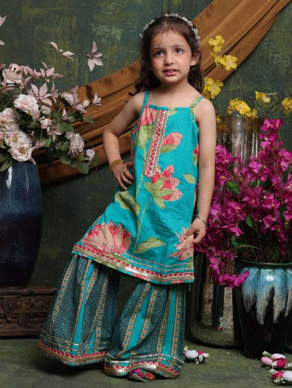 girls floral print sleeveless kurta and sharara set - 22073044 - Standard Image - 3