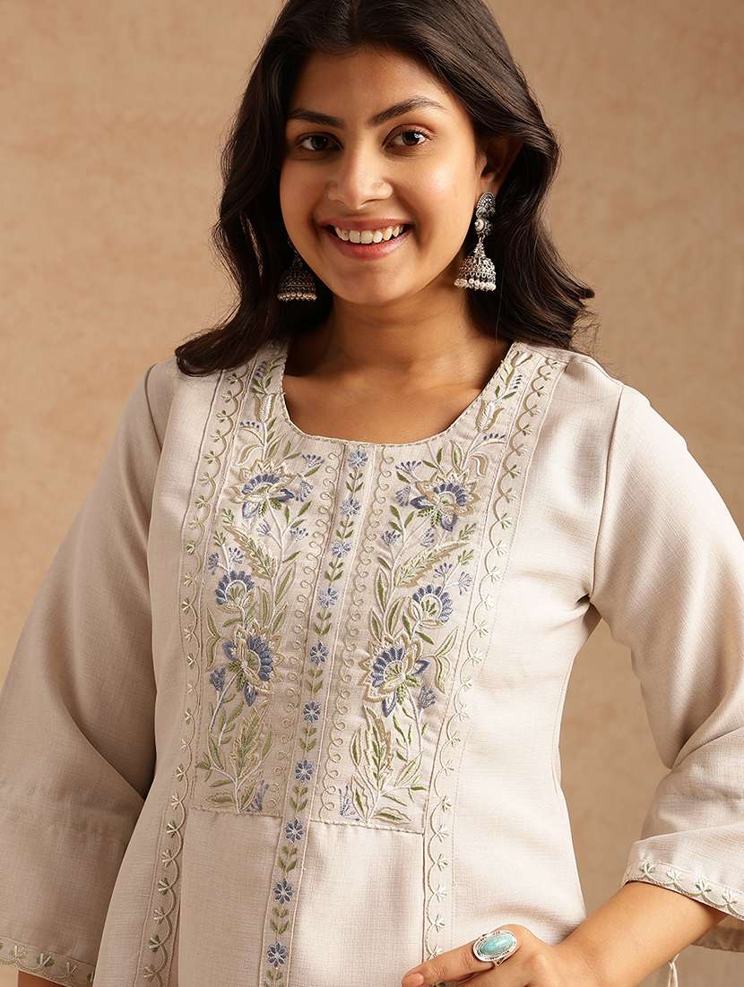 women three quarter sleeve ethnic co-ord set - 22073279 - Standard Image - 5