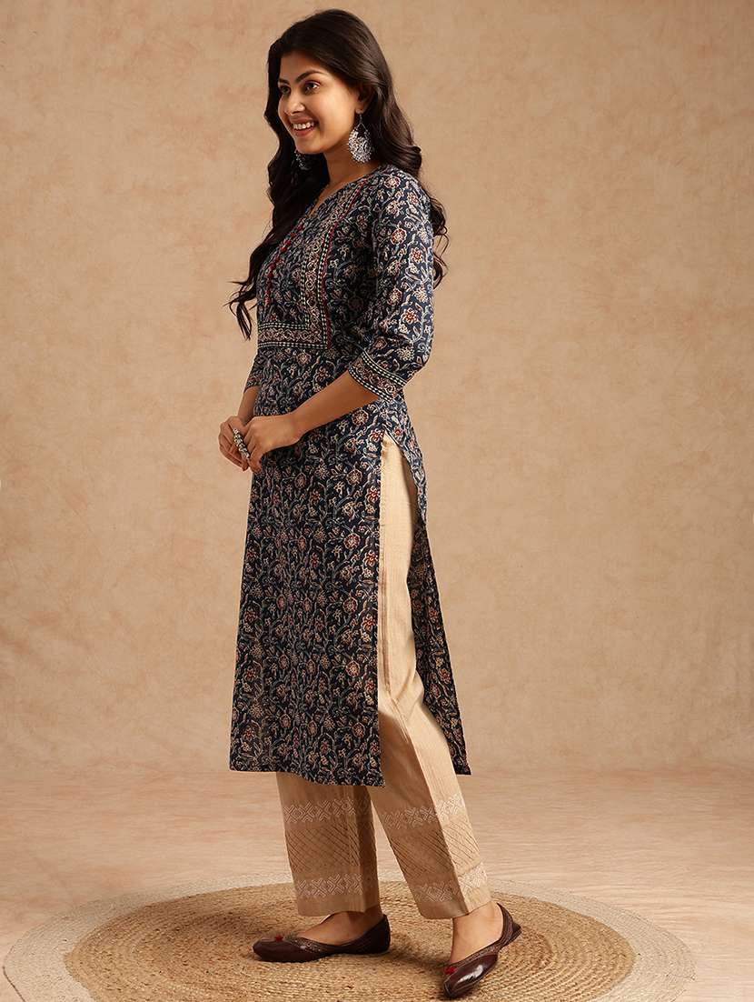 womne floral printed three quarter sleeve straight kurta - 22073284 -  Standard Image - 3