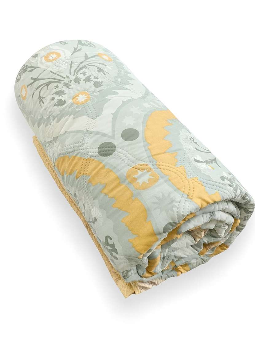 printed polyester double bed ac comforter - 22073925 - Standard Image - 3