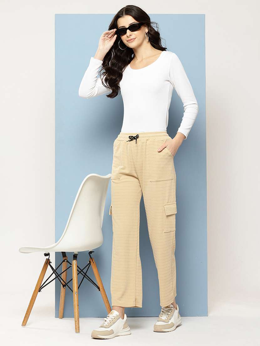 women solid mid rise regular fit cargo - 22074047 -  Standard Image - 3