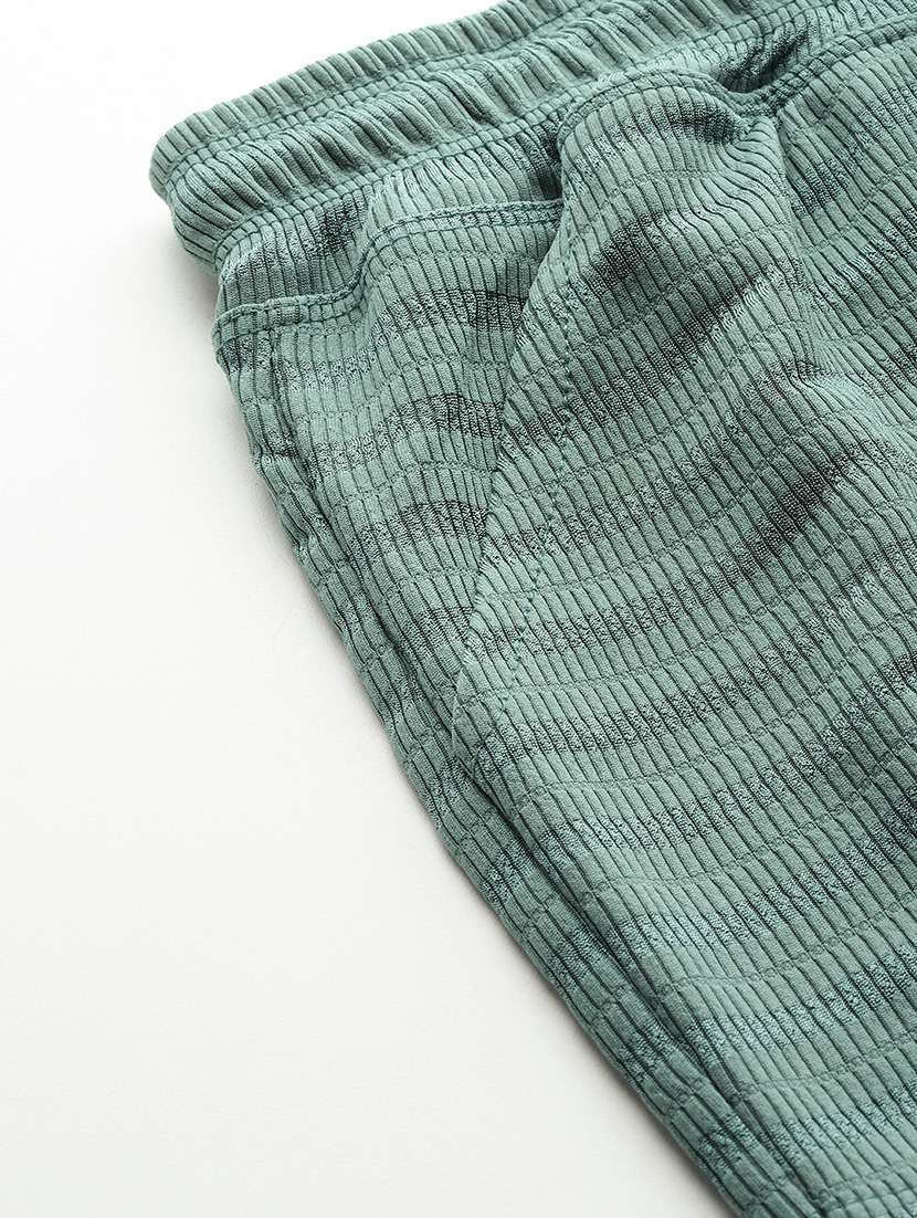 women solid mid rise regular fit cargo - 22074048 -  Standard Image - 5