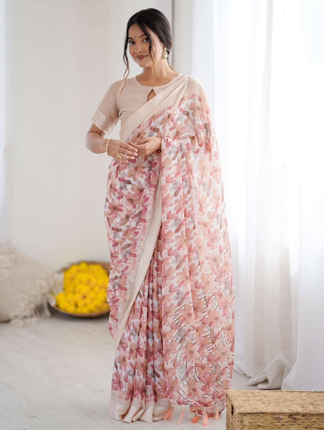 women floral printed saree with blouse