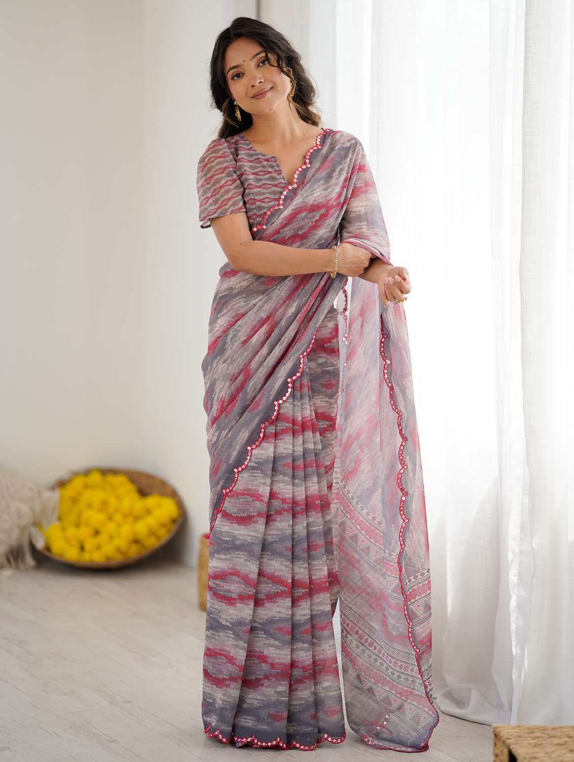 women printed casual wear saree with blouse - 22074124 - Zoom Image - 0