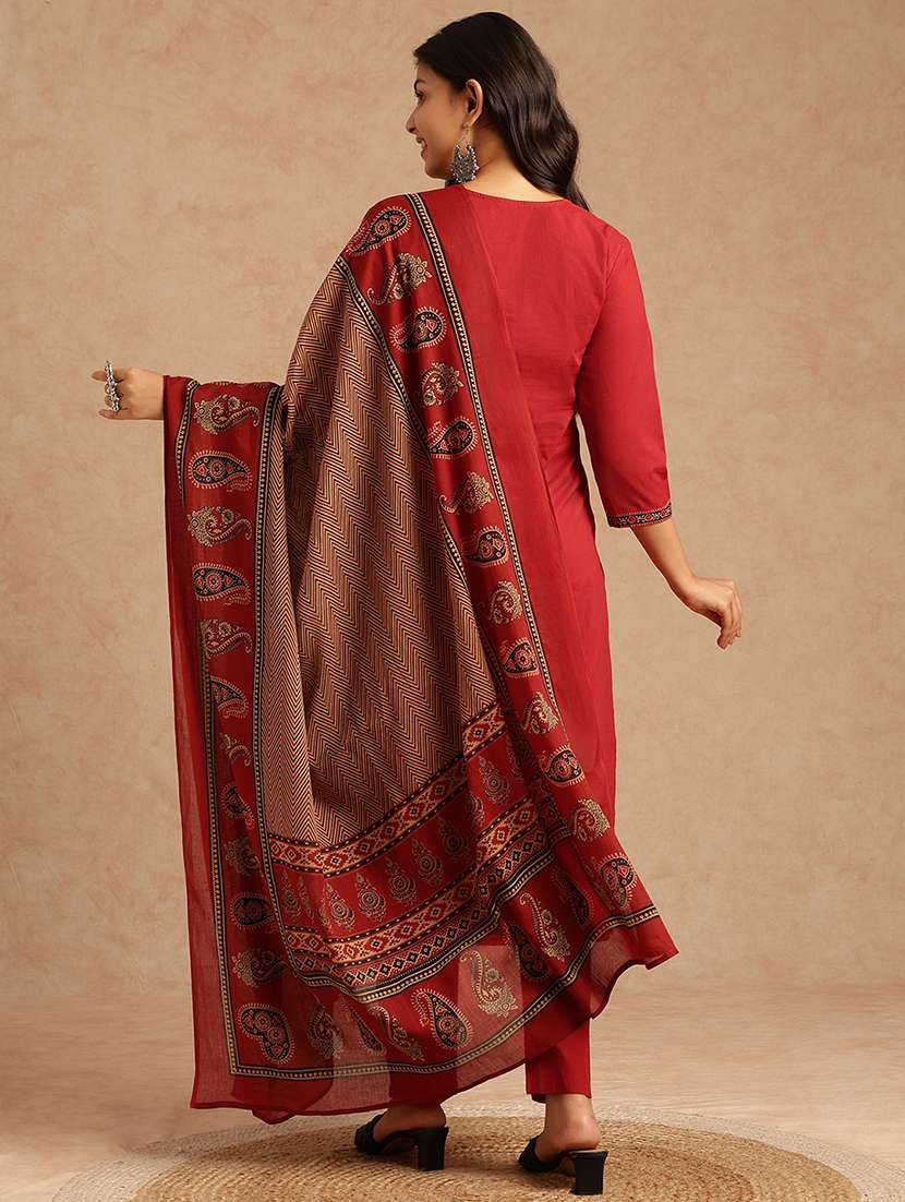 women printed three quarter sleeve kurta pant with dupatta set - 22074141 -  Standard Image - 3