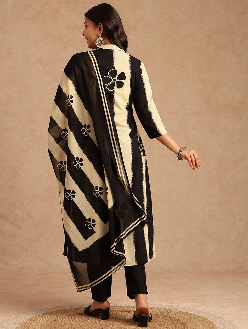women printed three quarter sleeve kurta pant with dupatta set - 22074142 -  Standard Image - 3