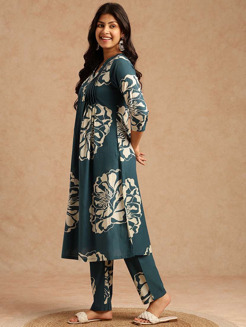 women printed three quarter sleeve kurta pant set - 22074154 - Standard Image - 3