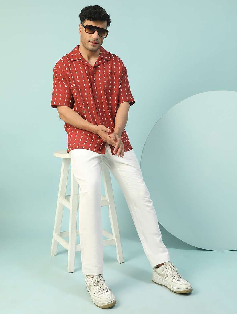 men self design short sleeve loose fit casual shirt - 22074206 - Standard Image - 3