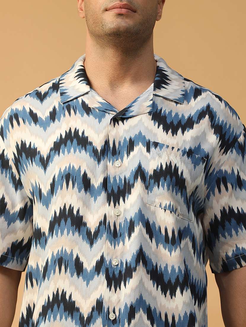 men printed short sleeve loose fit casual shirt - 22074210 -  Standard Image - 5