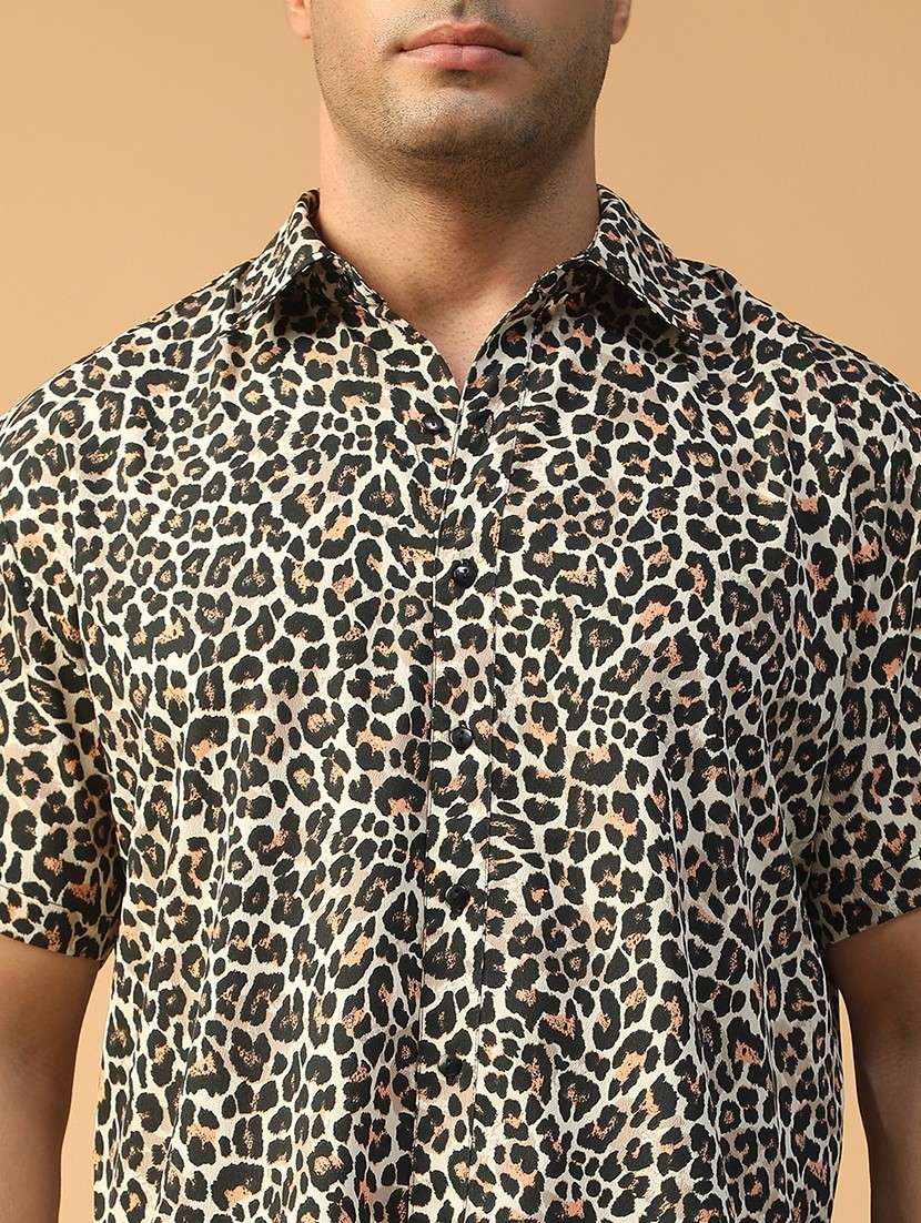 men animal printed short sleeve regular fit casual shirt - 22074214 -  Standard Image - 5