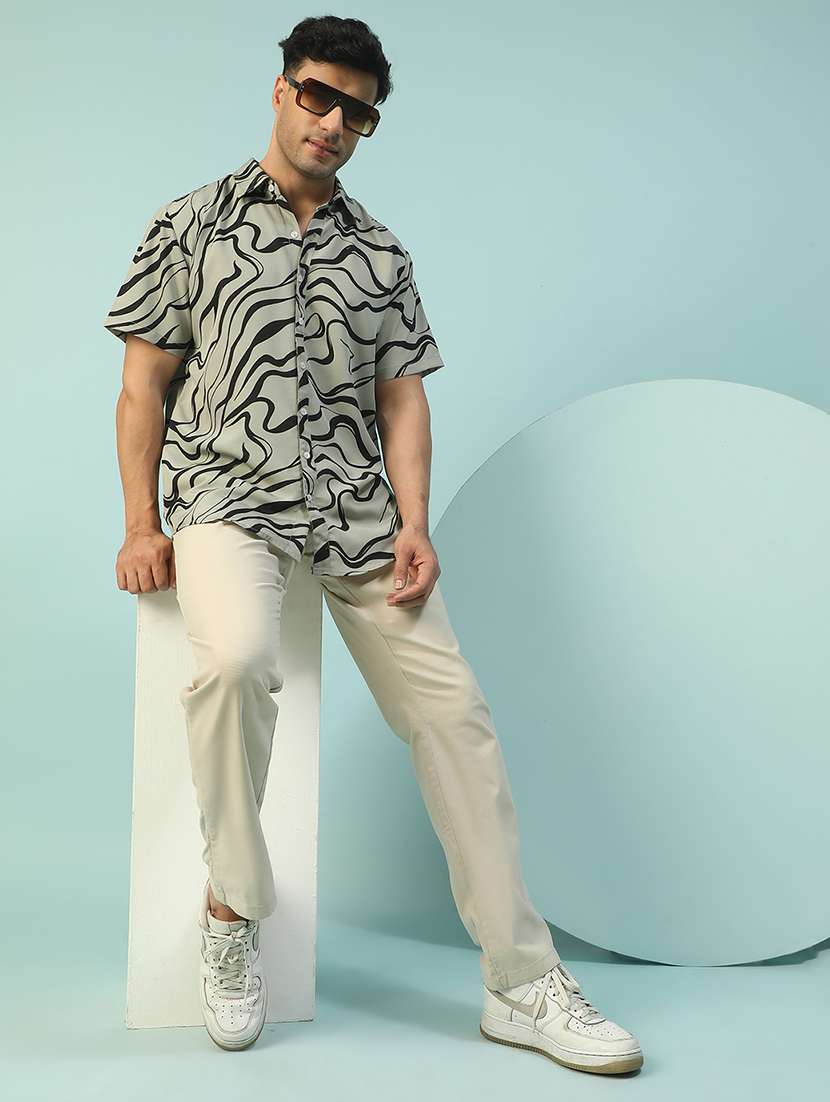 men printed short sleeve regular fit casual shirt - 22074216 -  Standard Image - 3