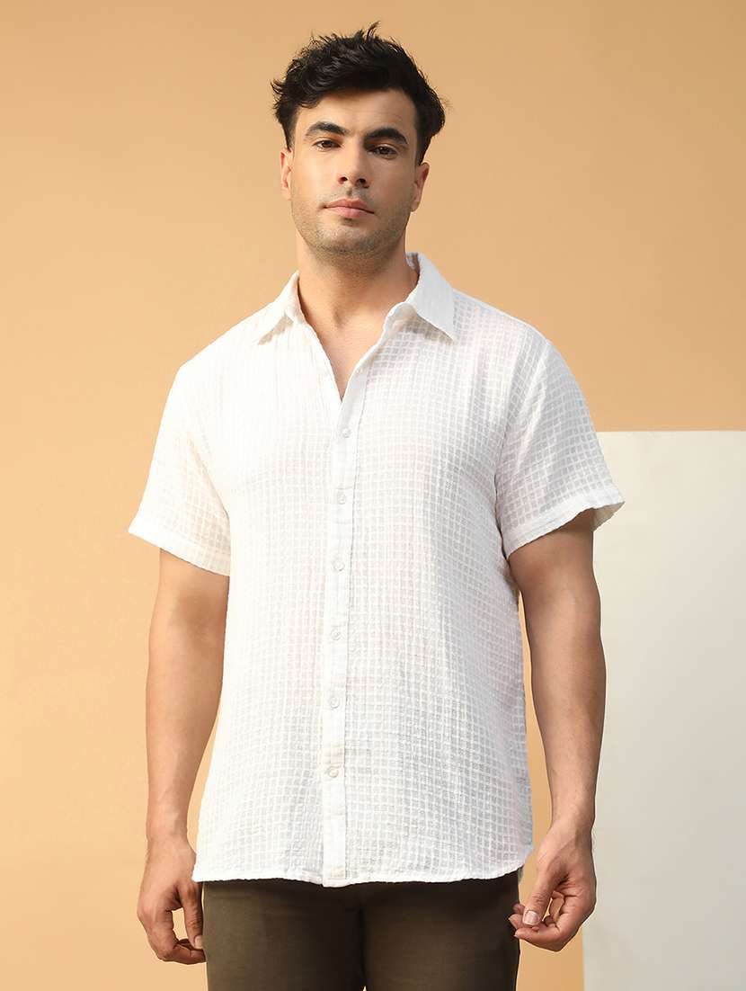 men self design short sleeve regular fit casual shirt