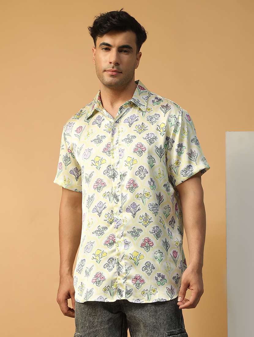 men floral printed short sleeve regular fit casual shirt - 22074226 - Zoom Image - 0