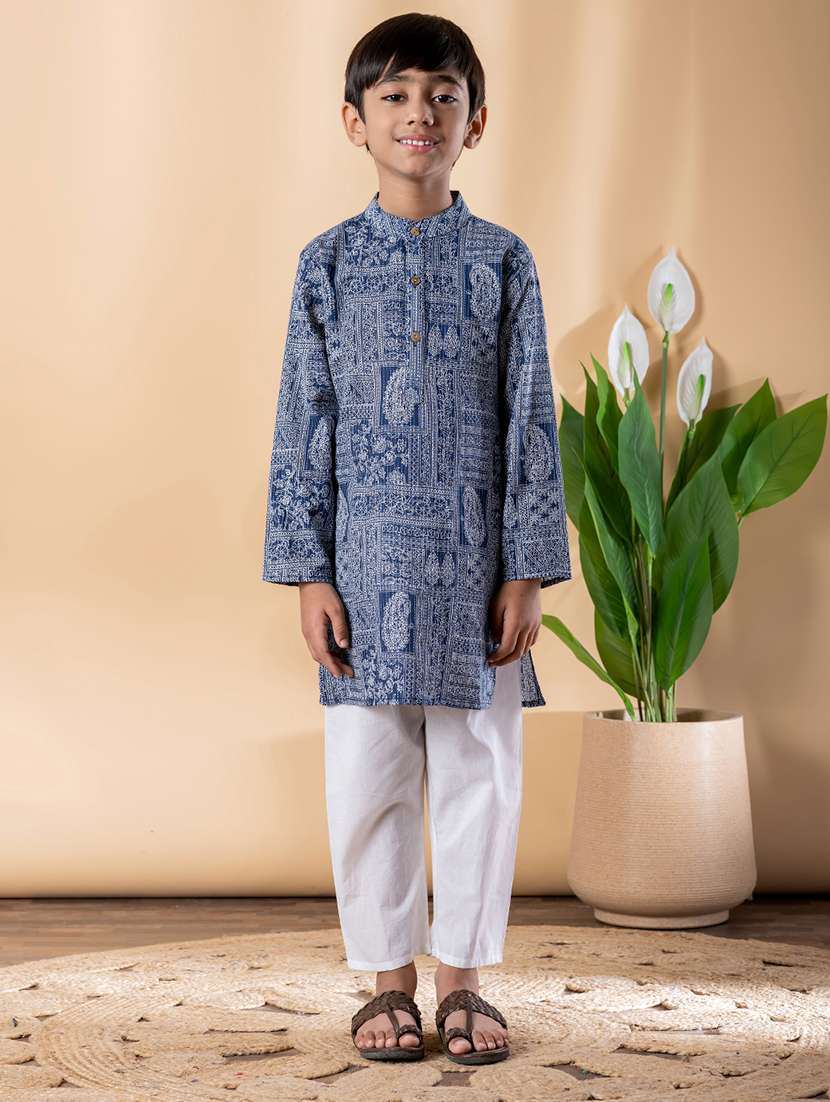 boys printed long sleeve kurta & pyjama set 