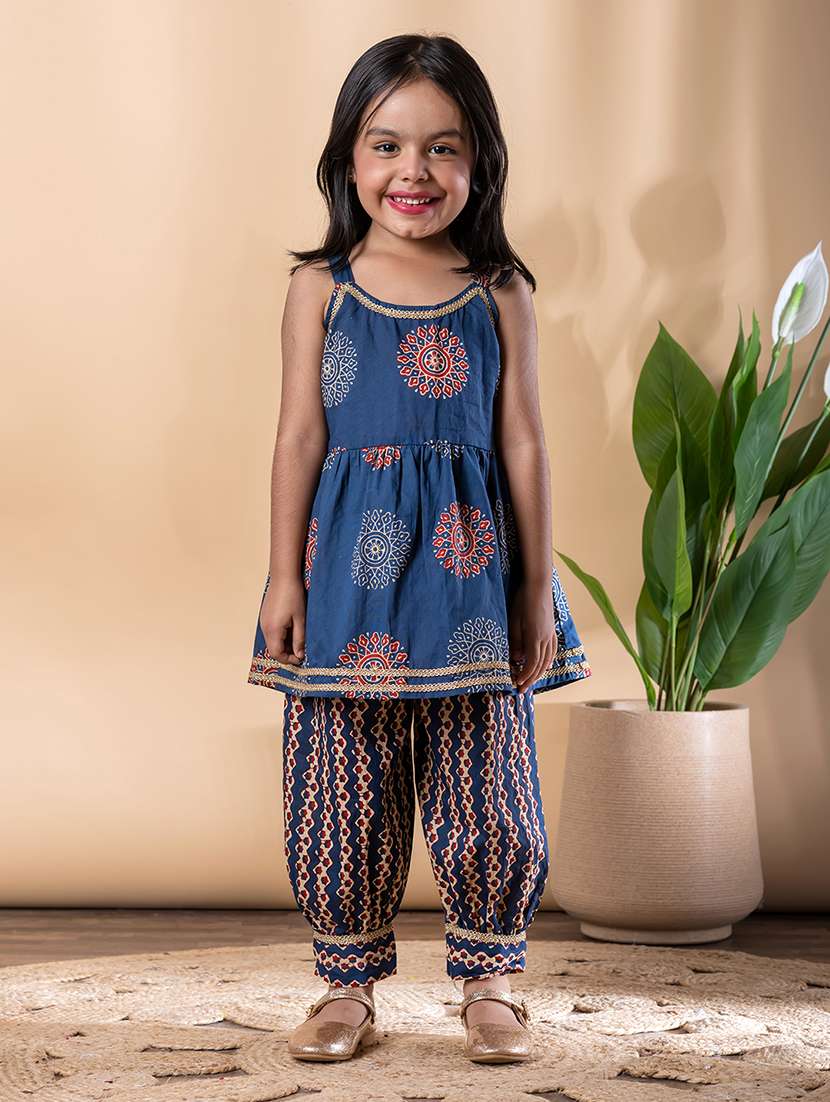 girls printed shoulder strap patiyala suit set