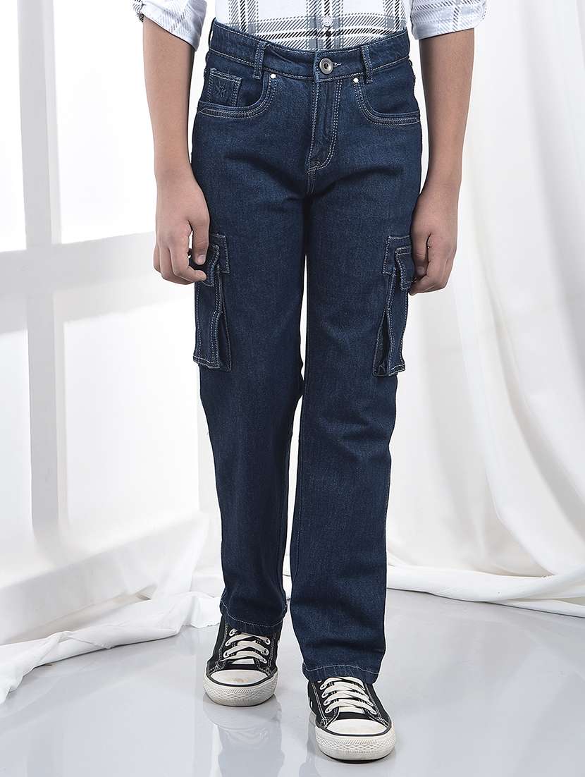boys solid mid rise slim fit cargo