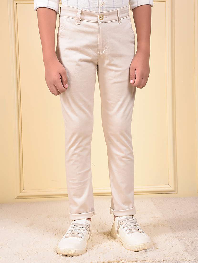 boys solid mid rise slim fit chinos 