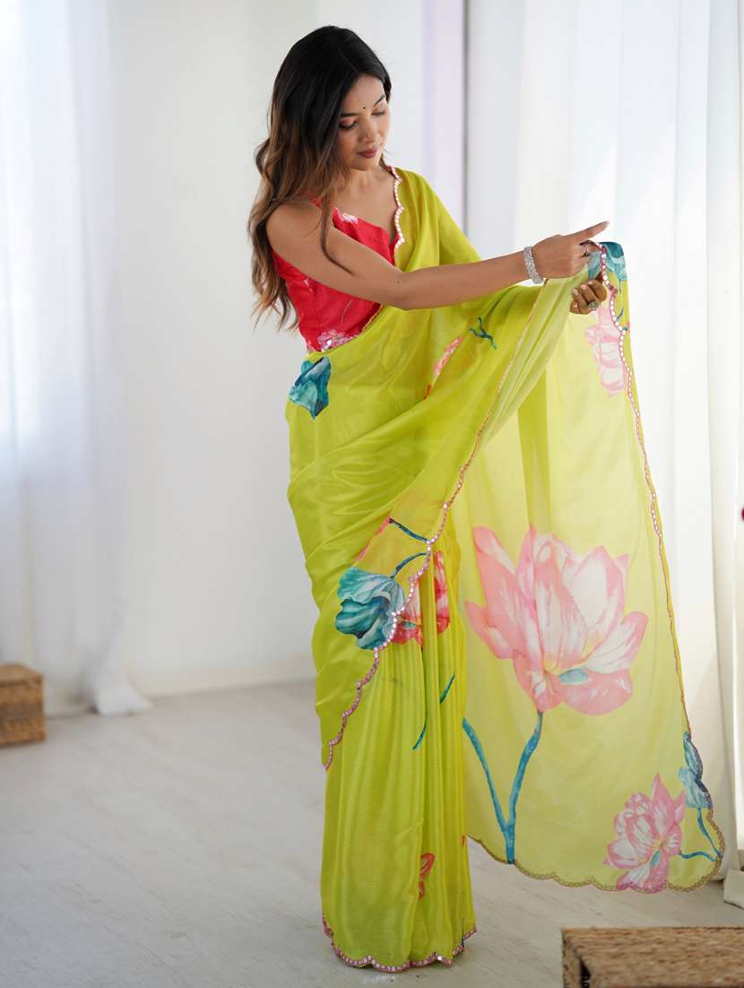 women printed casual wear saree with blouse - 22074471 - Standard Image - 3