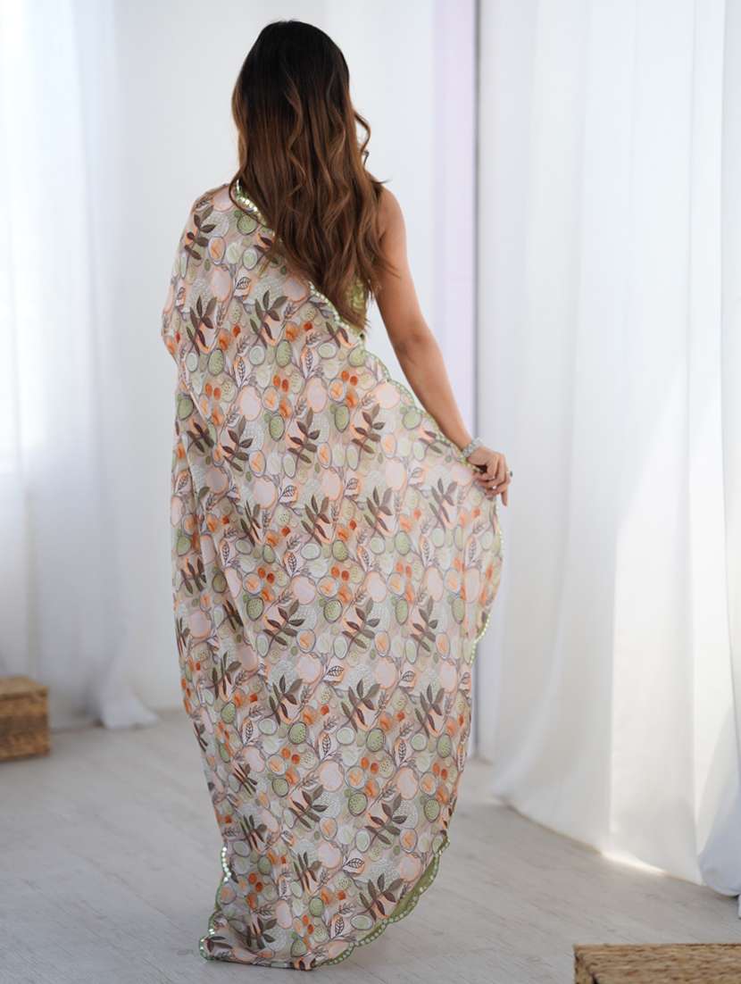 women printed casual wear saree with blouse - 22074476 - Standard Image - 3