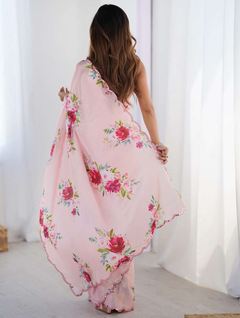 women printed casual wear saree with blouse - 22074477 - Standard Image - 3