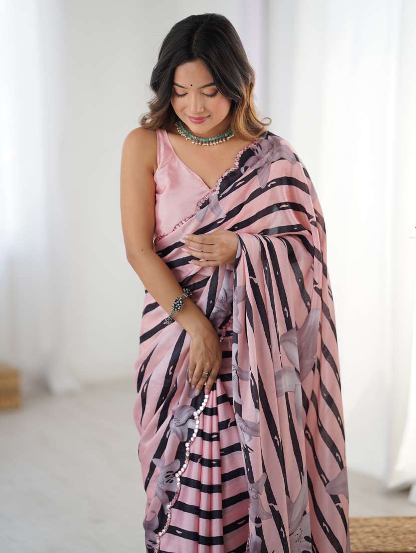 women printed casual wear saree with blouse - 22074513 -  Standard Image - 3