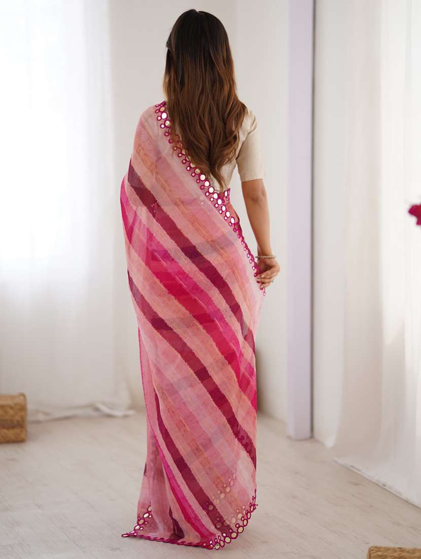 women printed casual wear saree with blouse - 22074621 -  Standard Image - 3