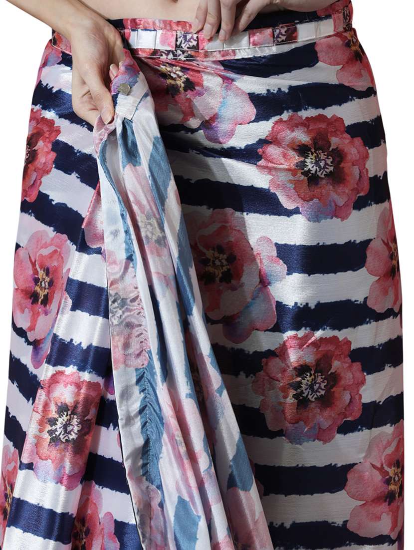 women floral printed ready to wear saree with blouse - 22074676 -  Standard Image - 3