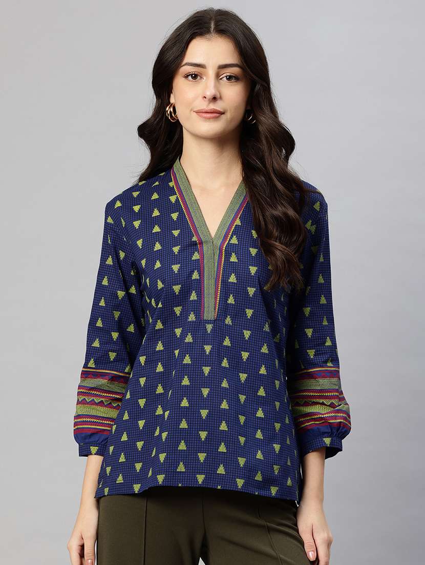 blue printed regular fit three quarter top - 22074690 - Zoom Image - 0