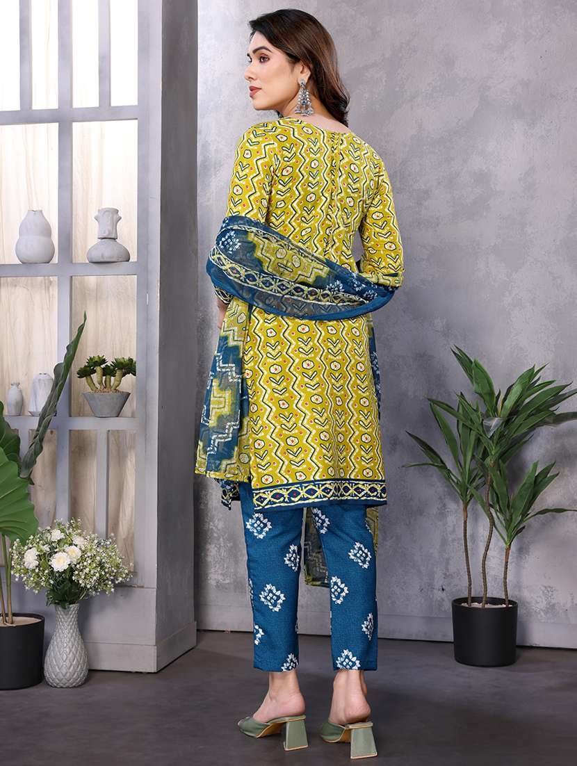 women printed unstitched suit set - 22075575 - Standard Image - 3