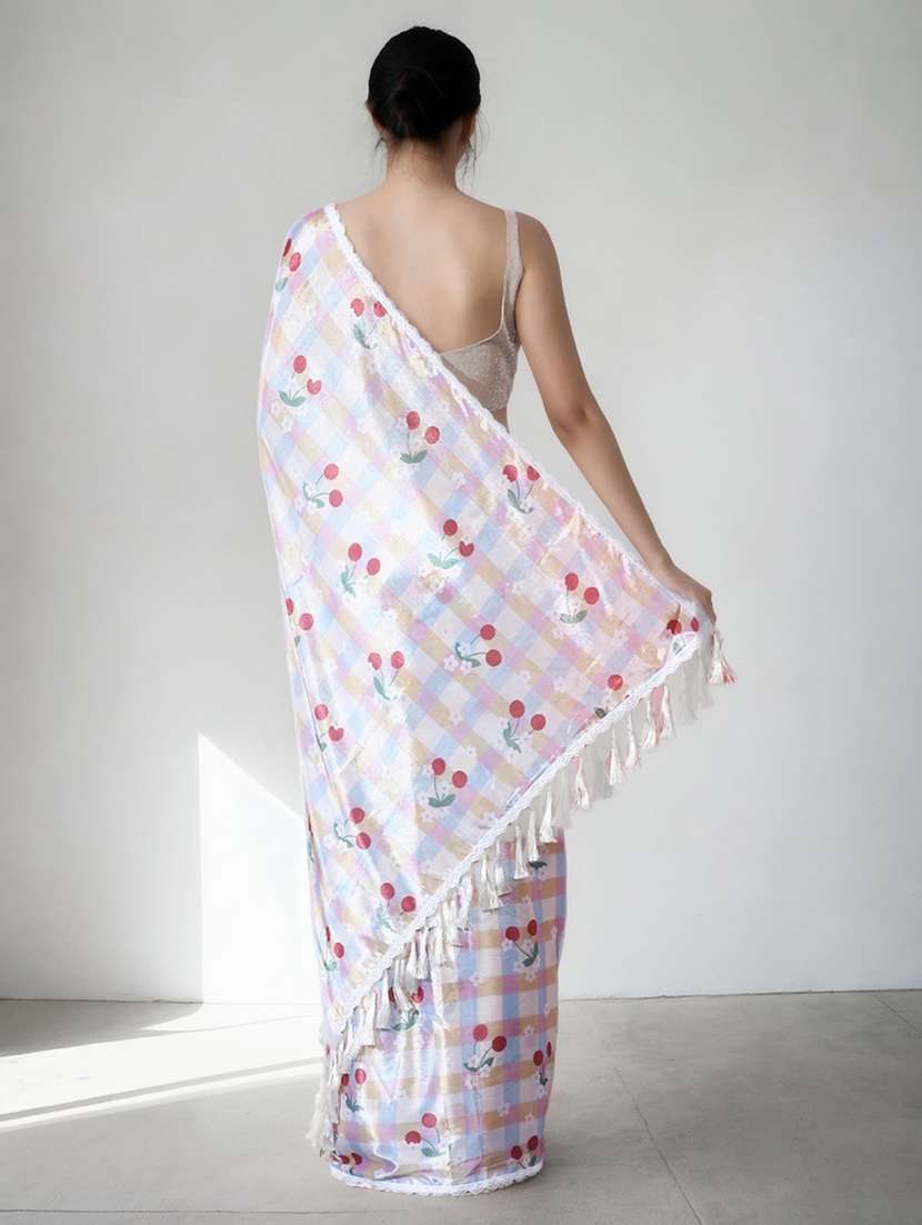 women printed casual wear saree with blouse - 22076039 - Standard Image - 3
