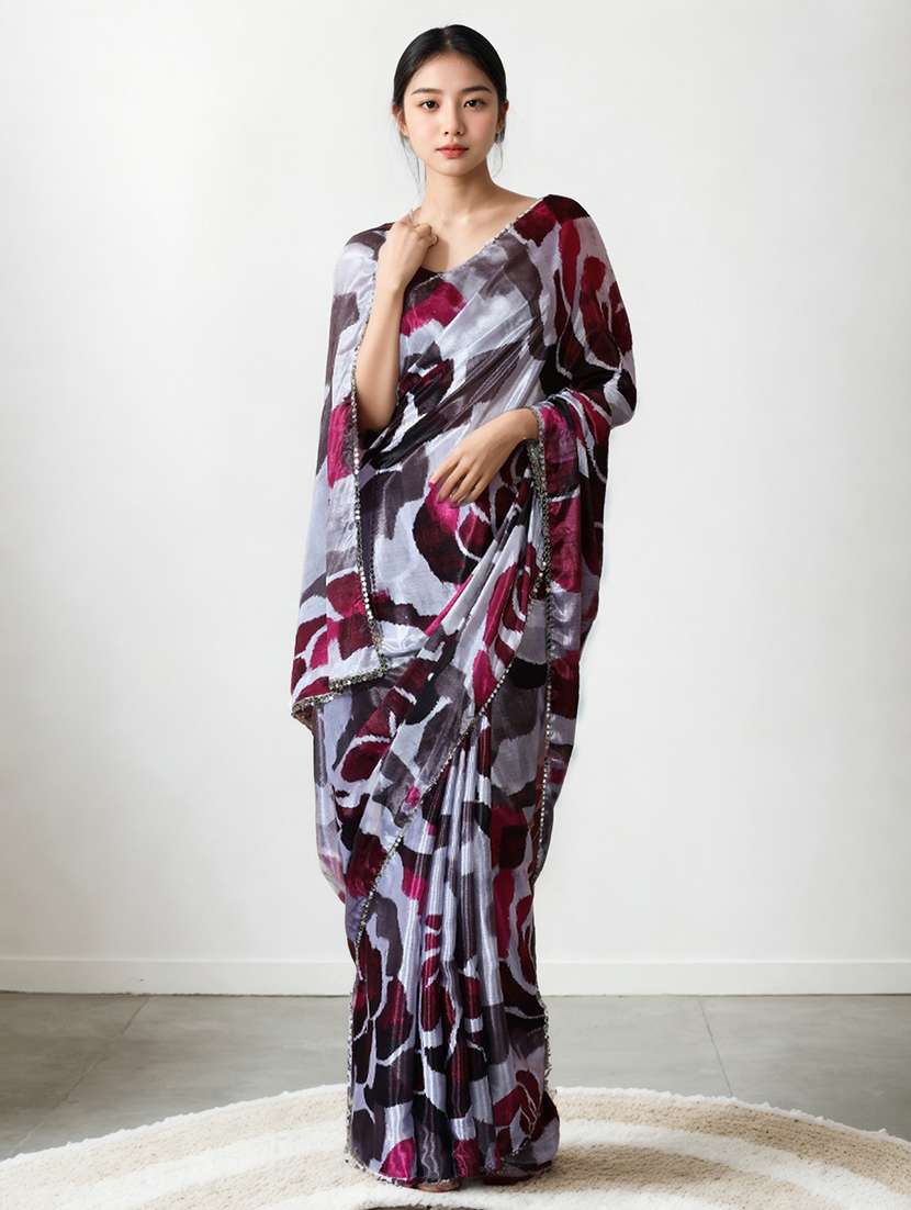 women printed casual wear saree with blouse - 22076059 - Zoom Image - 0