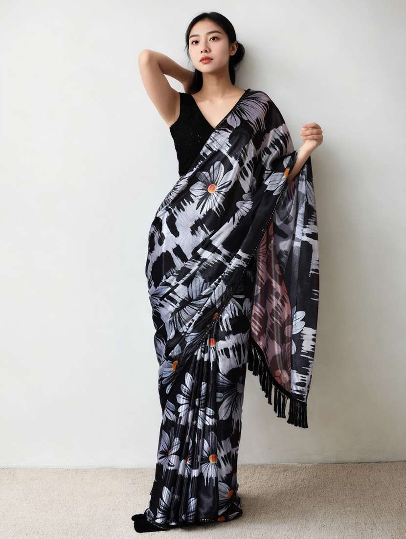 women printed casual wear saree with blouse - 22076061 -  Zoom Image - 0