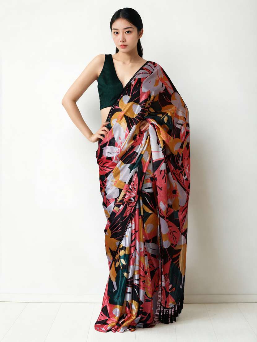 women printed casual wear saree with blouse - 22076066 -  Zoom Image - 0