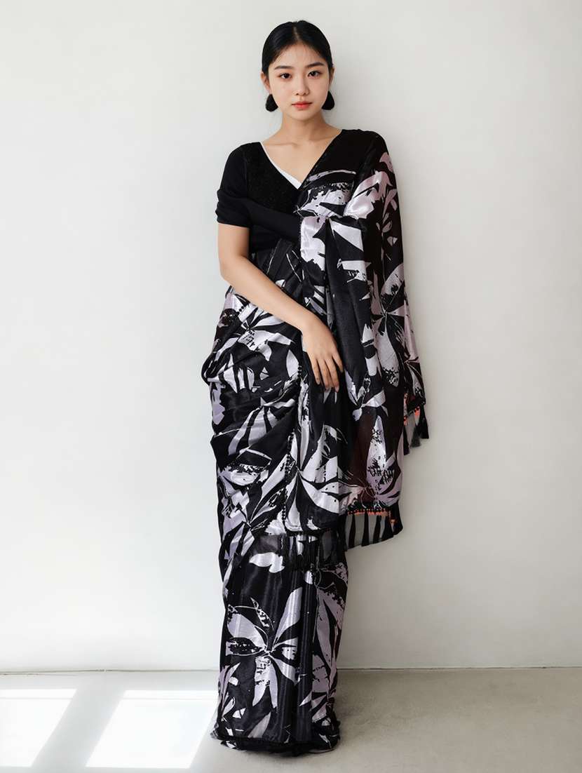 women printed casual wear saree with blouse - 22076082 -  Zoom Image - 0