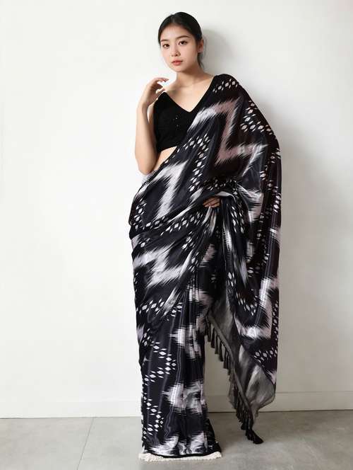 women printed casual wear saree with blouse - 22076084 - Standard Image - 0