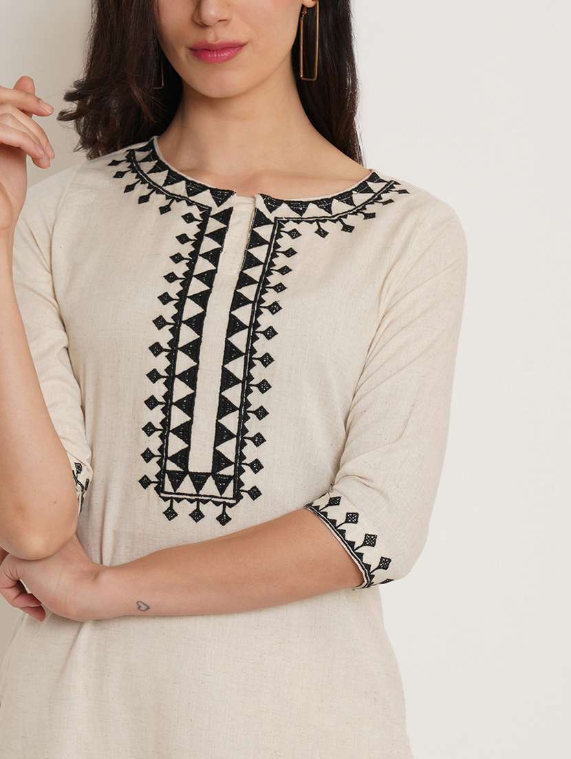 women embroidered three quarter sleeve kurta pant set - 22076292 -  Standard Image - 5