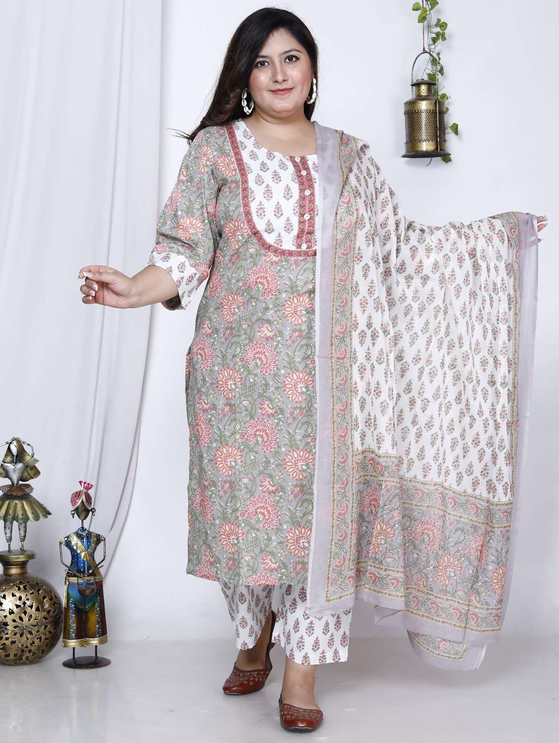 women floral printed three quarter sleeve kurta pant with dupatta set