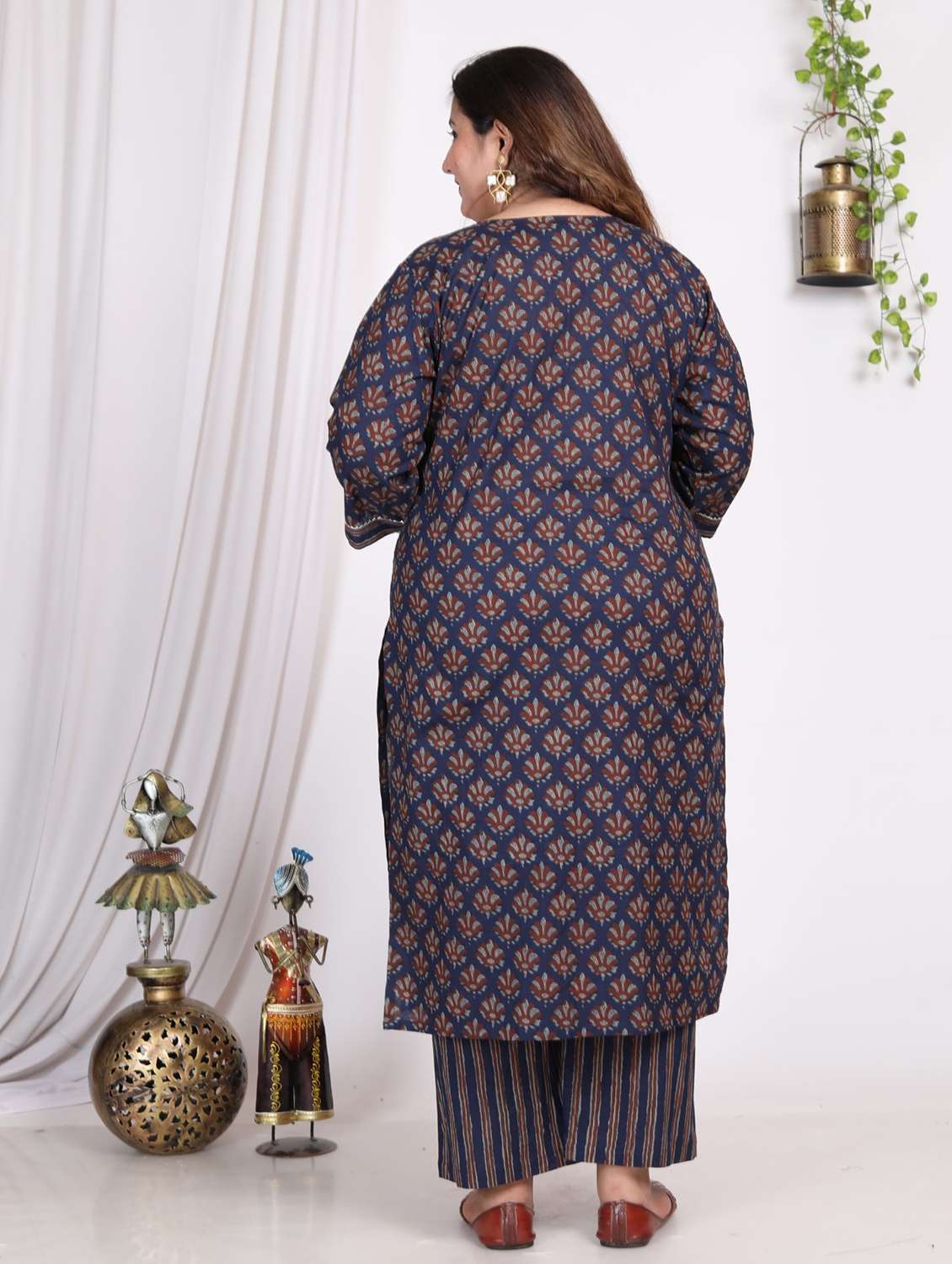 women printed three quarter sleeve kurta pant with dupatta set - 22076472 -  Standard Image - 3