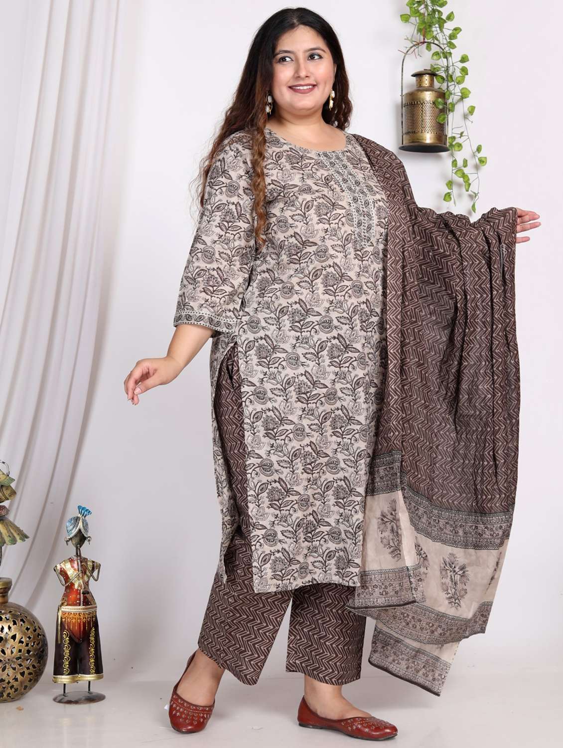 women printed three quarter sleeve kurta pant with dupatta set
