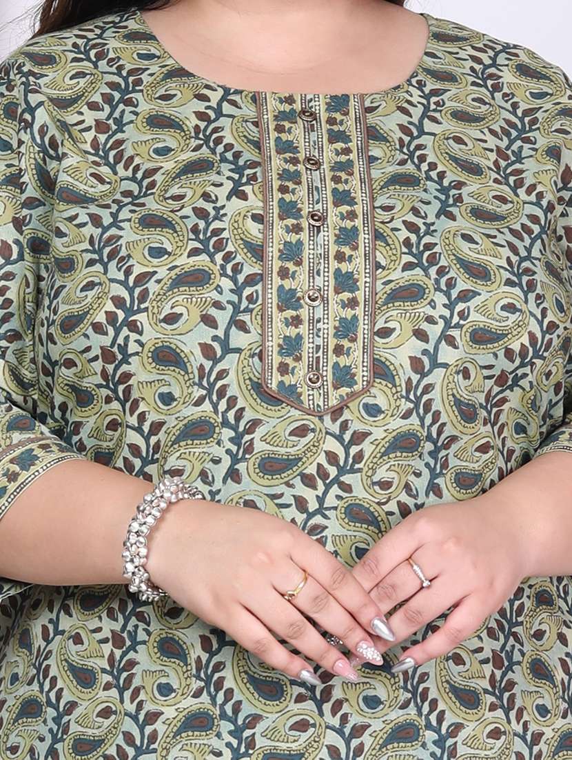 women paisley printed three quarter sleeve kurta pant with dupatta set - 22076479 -  Standard Image - 5