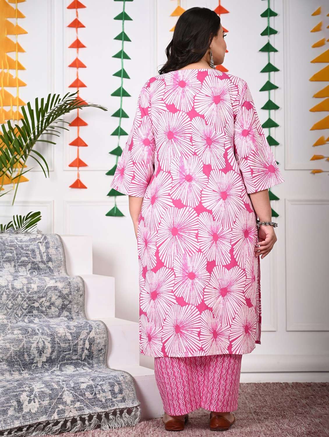 women printed three quarter sleeve kurta pant with dupatta set - 22076485 -  Standard Image - 3