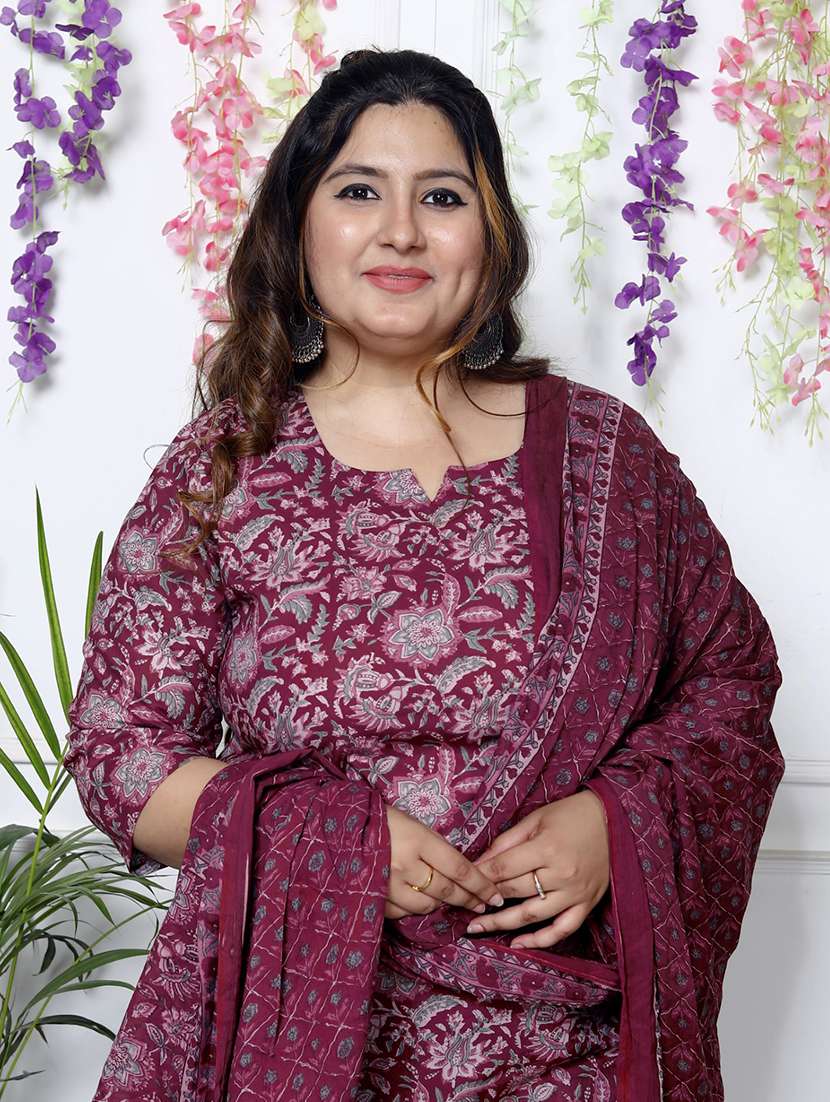 women printed three quarter sleeve kurta pant with dupatta set - 22076494 -  Standard Image - 3